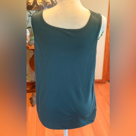 NWOT Womens Sleeveless Cami Tank Top Dark Green Size 2XL Stretch Wide Bands - Picture 2 of 10